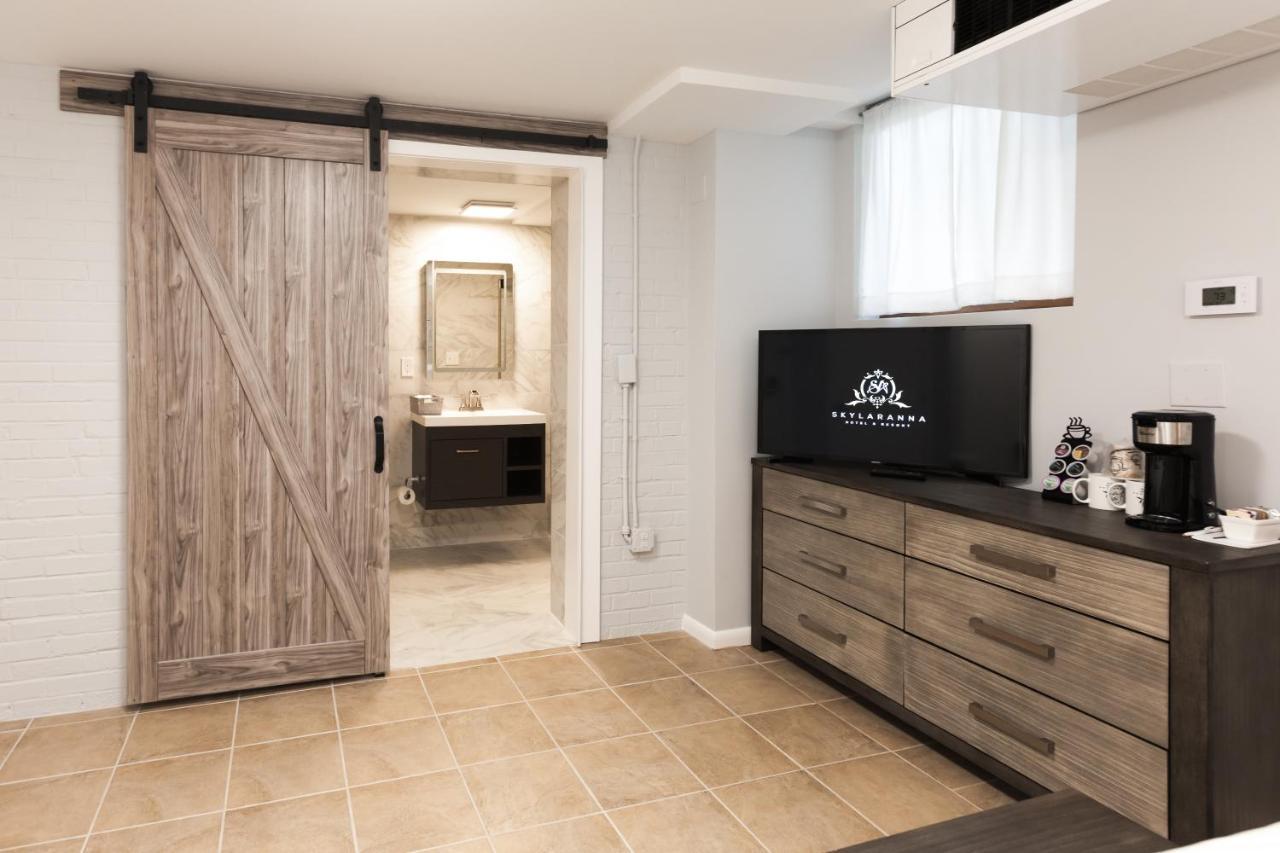 Skylaranna Resort & Spa Hendersonville Buitenkant foto