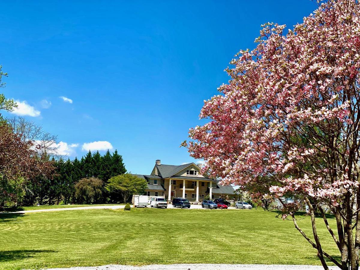 Skylaranna Resort & Spa Hendersonville Buitenkant foto